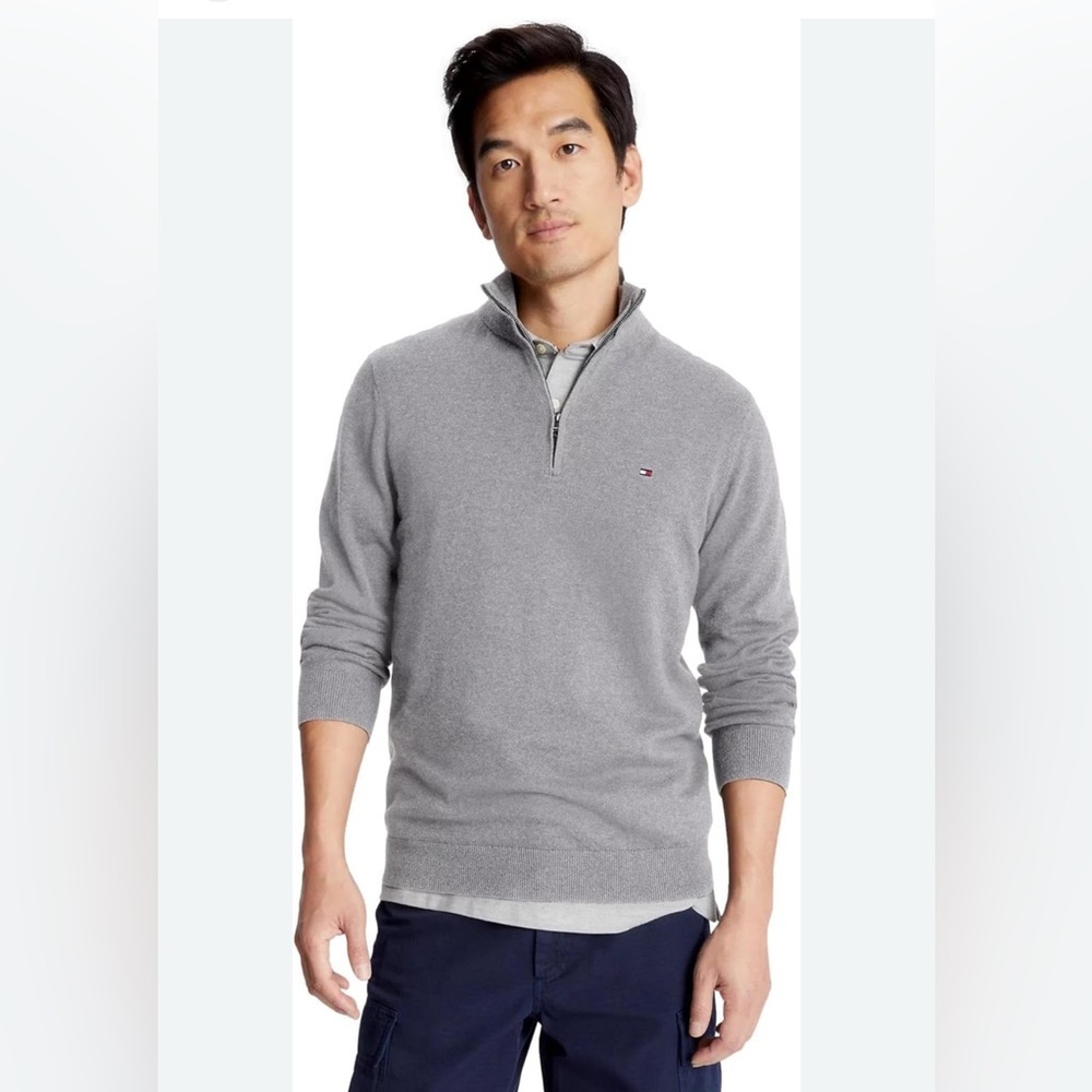 Tommy Hilfiger Light Gray Zip-Up Sweater large